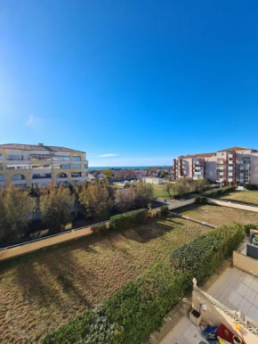 Close to the port and the beach!